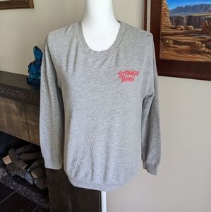 Stranger Things Logo Gray Super Soft Crew Neck Sweatshirt Wms Small Relaxed 41